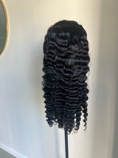 XO Deepwave Wig - 6x6 Closure
